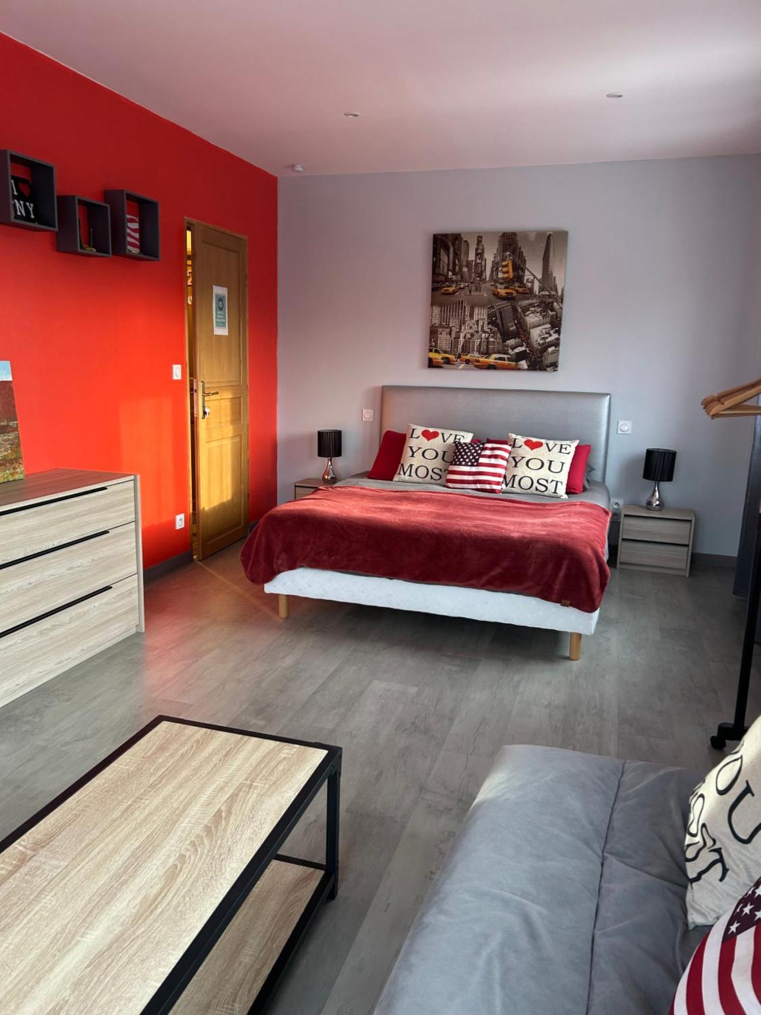 Chambres De Valerie Saint-Cyprien  Εξωτερικό φωτογραφία